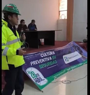 Lee más sobre el artículo ⚡ Participación del Programa de Estudios de DISEÑO Y PROGRAMACIÓN WEB en el I Encuentro de Innovación y     Trasferencia Tecnológica 2025